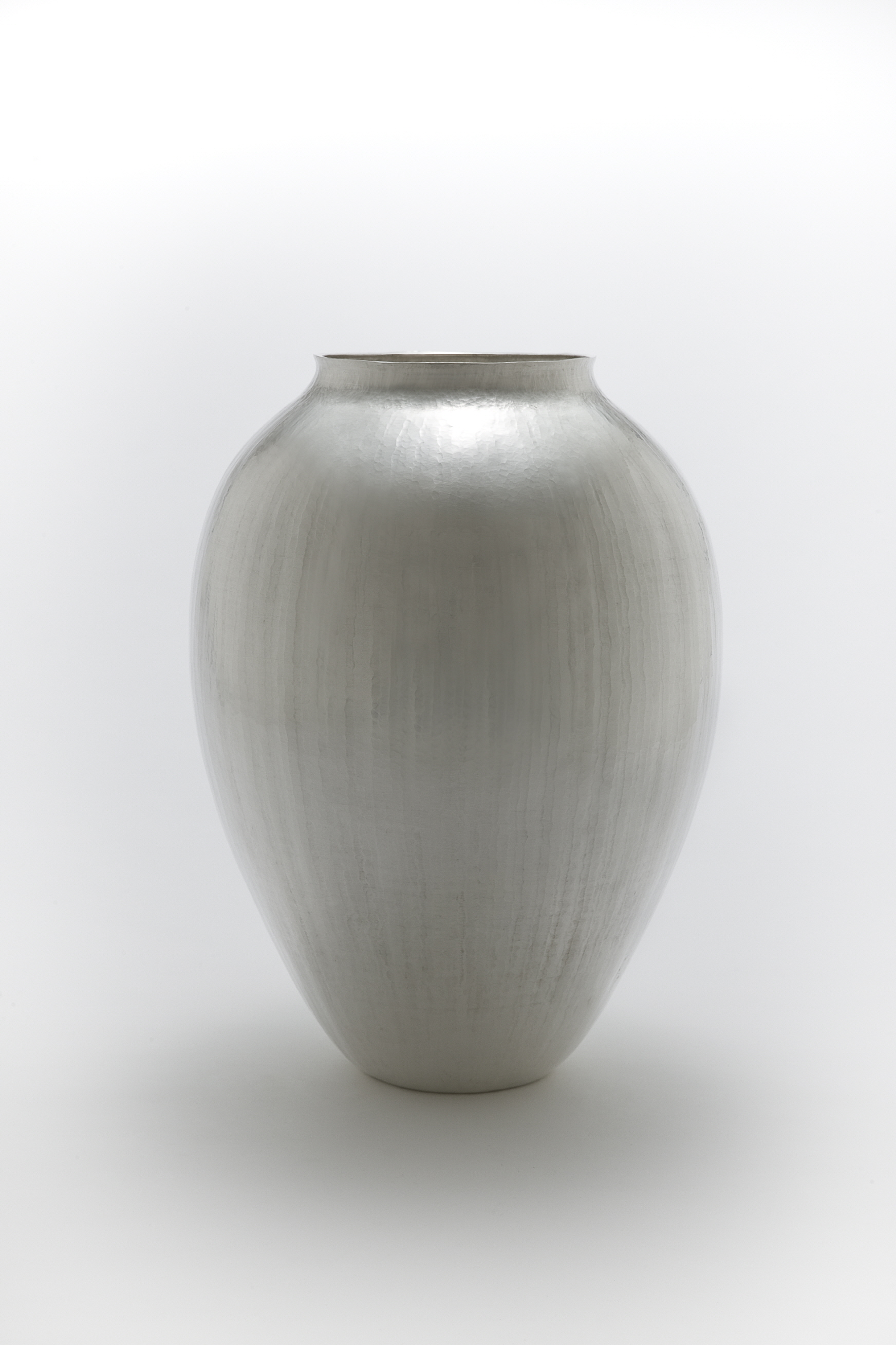 dok,  ø31xh41cm, silver, 2022