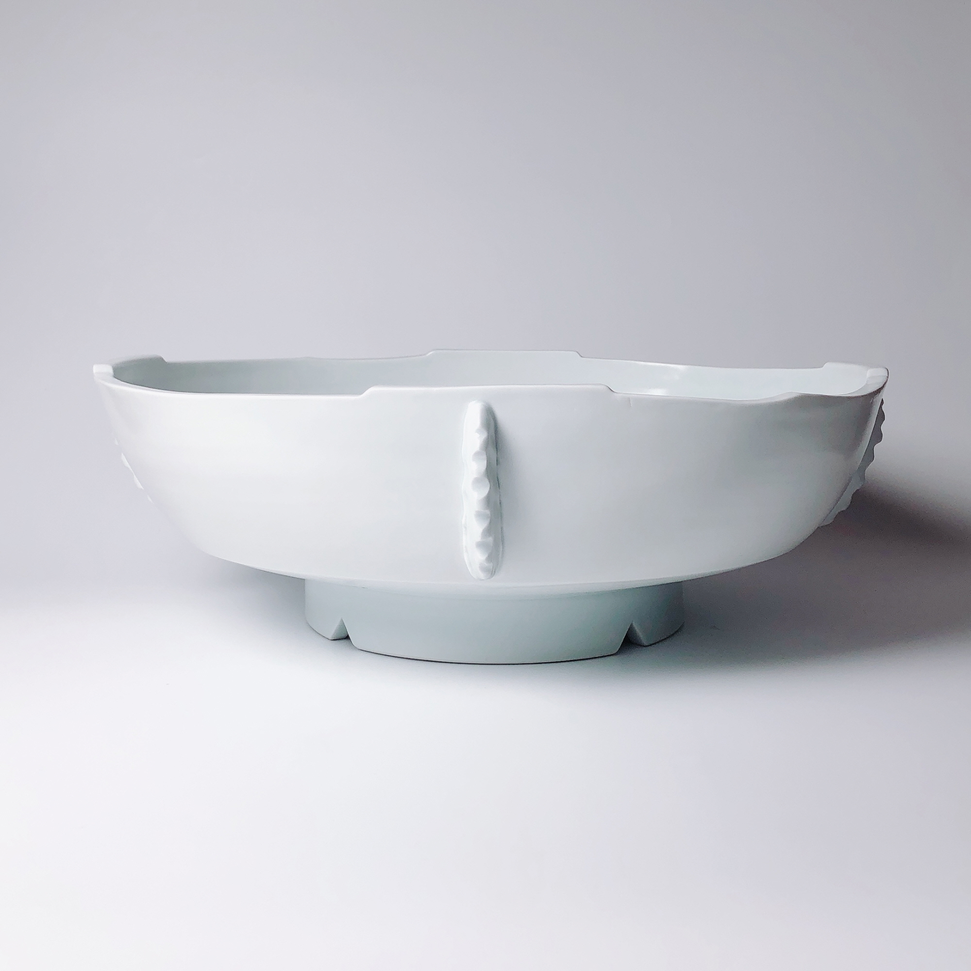 김익영_제기물확, Ceramic, 44x50x(h)17.5cm