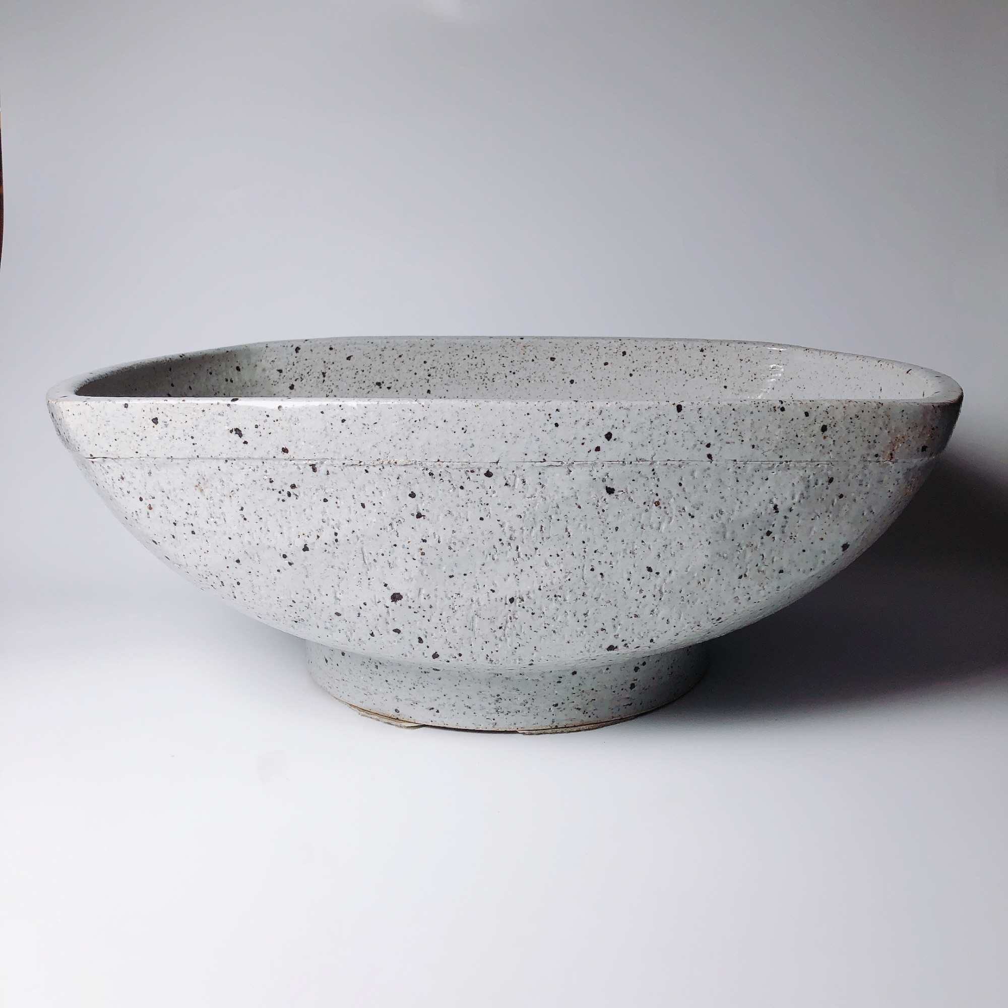 김익영_물확(상백자), Ceramic, 41.5x57x(h)21cm