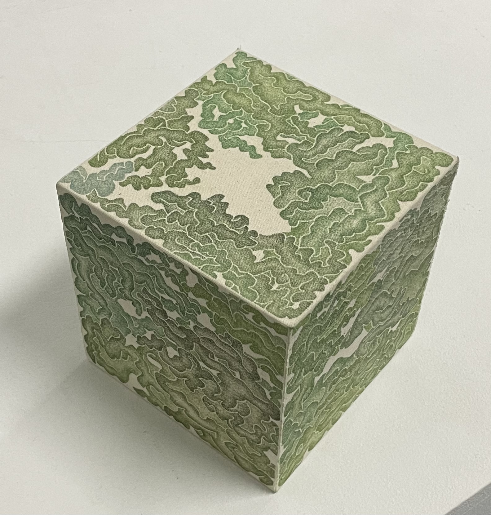 식가도(植架圖) - 匣, 광목에 채색, 11.5x11.5x11.5cm, 2025