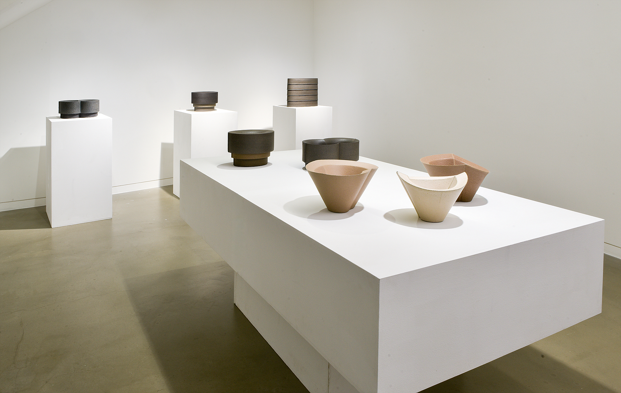 Lee Jeongwon, 《표면 너머》, Installation View