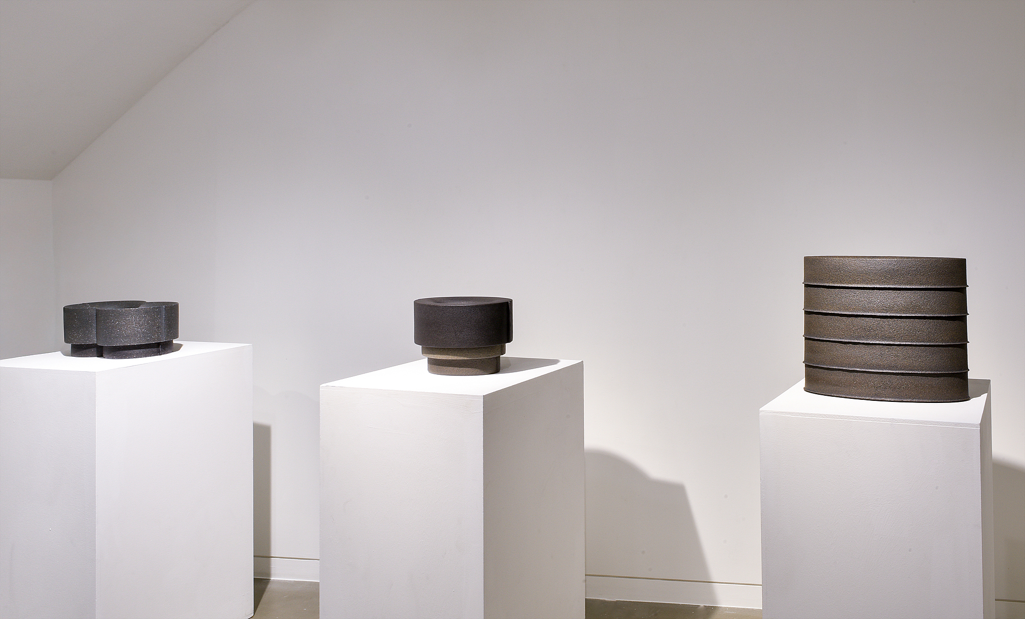 Lee Jeongwon, 《표면 너머》, Installation View