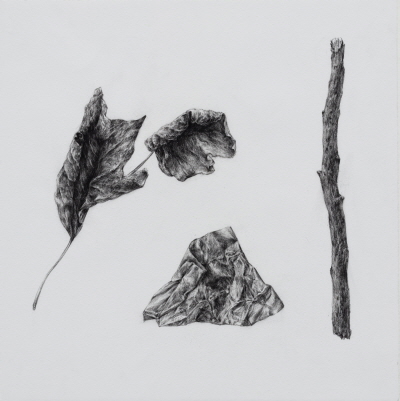 Lee Kyoungha, charcoal on paper, 40x40cm, 2021 